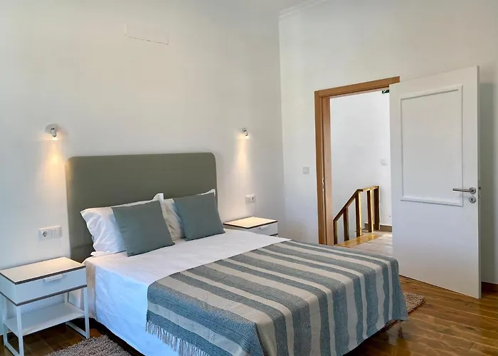 Central House Silves